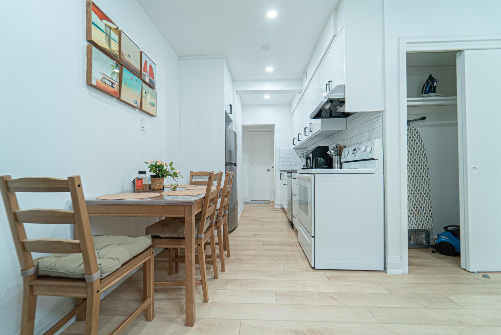 Quiet & Comfortable Double Private Room, Free Parking Τορόντο Εξωτερικό φωτογραφία
