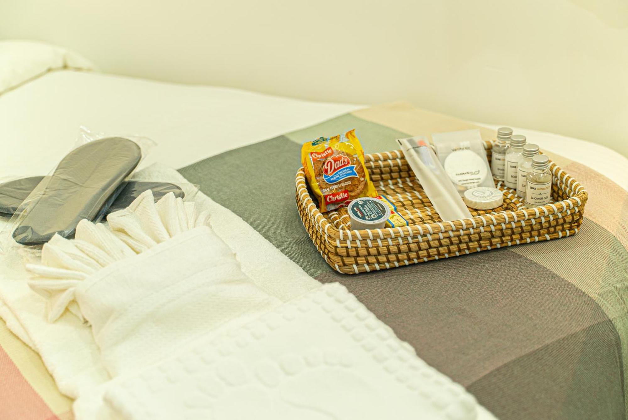 Quiet & Comfortable Double Private Room, Free Parking Τορόντο Εξωτερικό φωτογραφία
